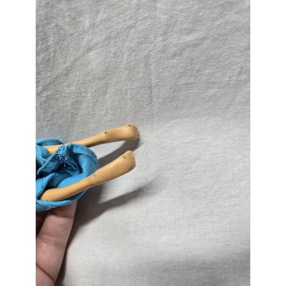 Winx Bloom Doll Season 1 2004 - Picture 7 of 16